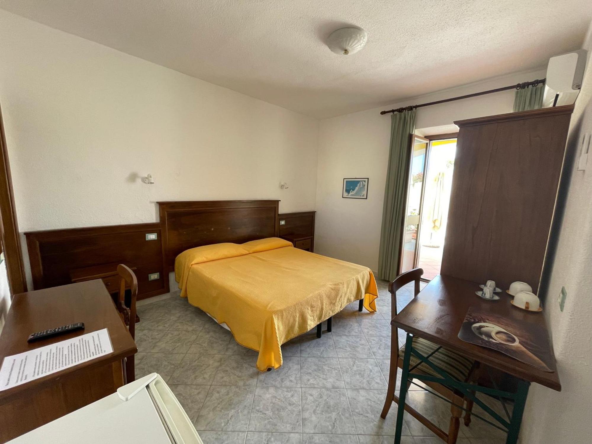 Residence Andrea A Mare Forio  Exterior photo